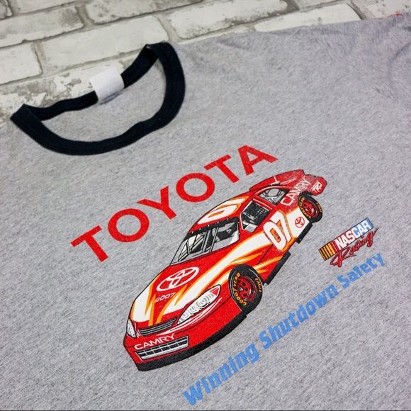 NASCAR Racing Winnipeg Shutdown Safety T-Shirt - Picture 3 of 12